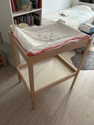 Cambiador IKEA madera
