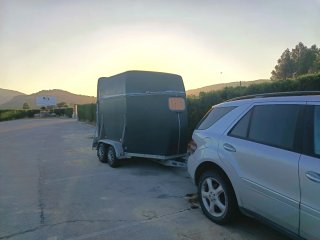 Remolque para caballos Henra