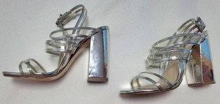 Sandalias de tacón ( Hotsoles )