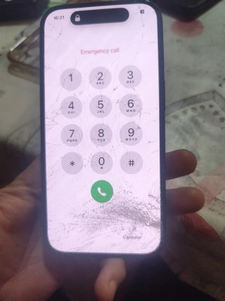 iPhone 16 Negro Roto