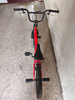 Bici BMX Roja