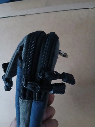 Riñonera/bolso de cintura gris y azul