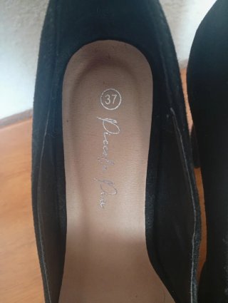 Zapatos de tacón negros terciopelo talla 37