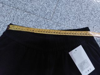 Pantaloni jeans neri, taglia L/XL
