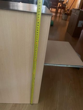 Cajonera de madera y plástico naranja