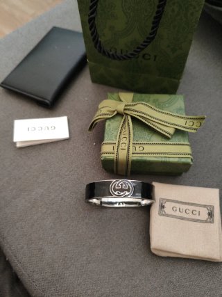 Pulsera Gucci Doble G Negra y Plateada