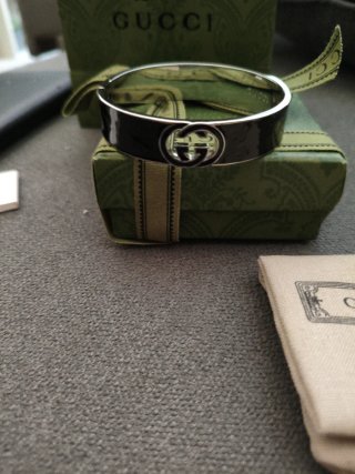 Pulsera Gucci Doble G Negra y Plateada