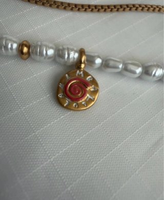 Pulsera Bimba y Lola perlas y cadena dorada