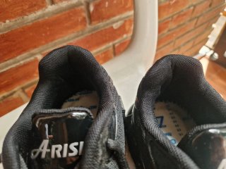 Zapatos de seguridad ARISIC negros