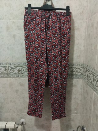 Pantalón talla M sin estrenar tela fresquita