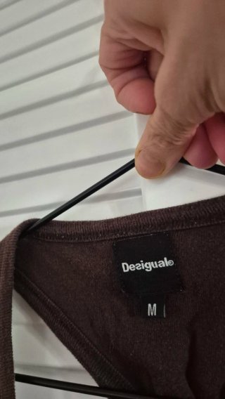 Camiseta DESIGUAL Talla M Marrón