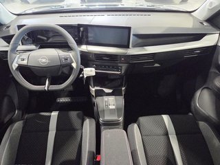 Opel Frontera 1.2T XHT Hybrid eDCT6 107kW Edition