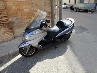 Yamaha Majesty 400 Negra/Gris