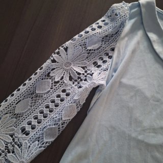 Camiseta azul manga larga encaje talla L