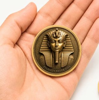 Moneda Tutankamón Egipto Eternity Never Dies