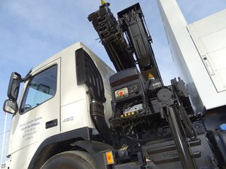 Volvo FM 450--CAMIONES CON GRUA