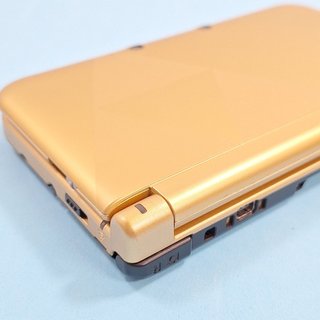 Nintendo 3DS XL Edizione Zelda Oro