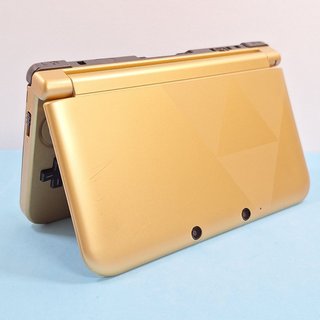 Nintendo 3DS XL Edizione Zelda Oro