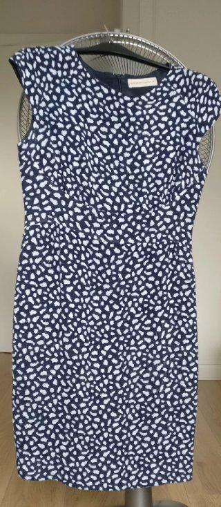 Vestido de Purificación García azul y blanco