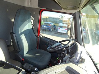 Volvo FM 330--CAMIONES CON GRUA