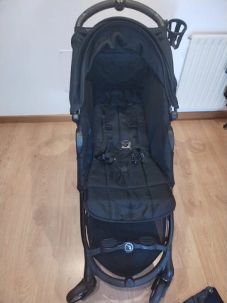 Silla de paseo City Mini Zip negra con extras.