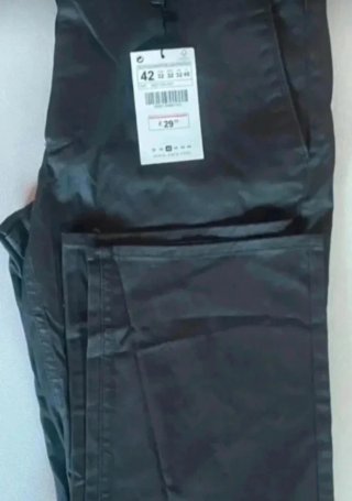 Pantalón Zara tipo chino negro