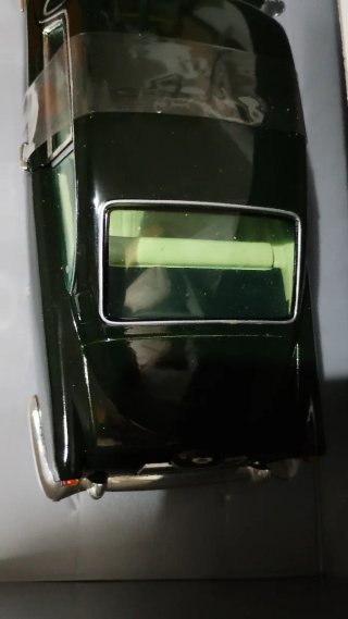 Aston Martin DB5 1/18