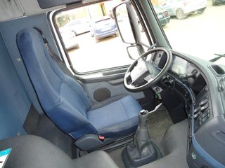 Volvo FM 360--CAMIONES CON GRUA