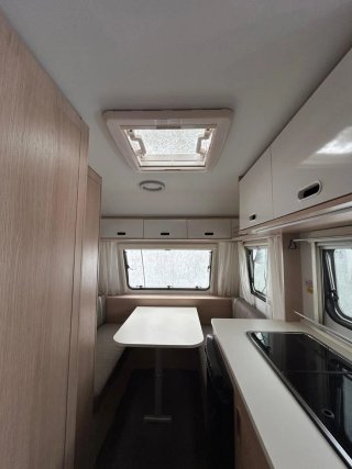 Caravana Adria Aviva 360DK 750kg 3 literas 5 plaza