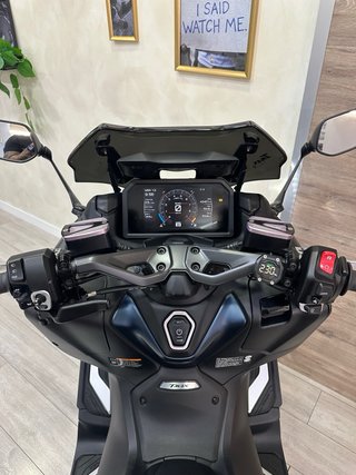 Yamaha T-Max 560 2023