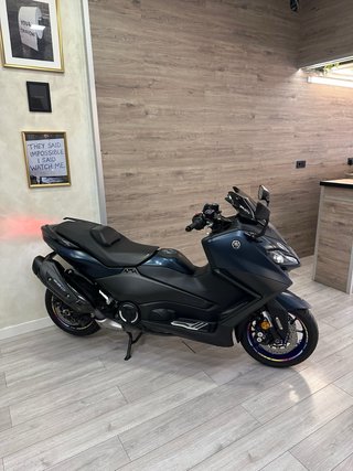 Yamaha T-Max 560 2023