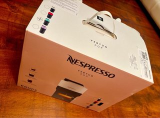 A estrenar con caja: Cafetera Nespresso Vertuo Pop