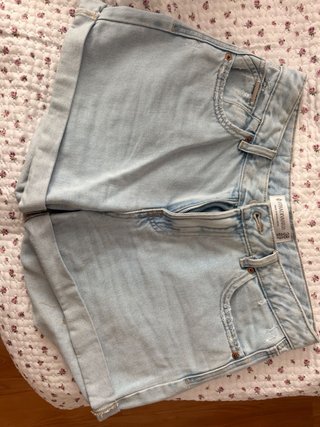 Shorts vaqueros Stradivarius Talla M/38
