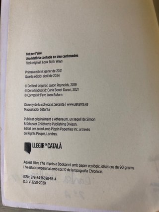 Tot per l'aire una història contada en deu cant...