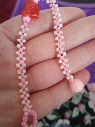 Pulsera hecha a mano con corazón