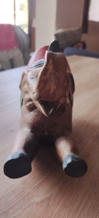Elefante de madera balancín decorativo