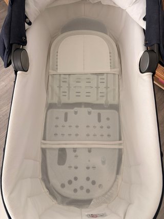 Capazo Cuna Inglesina Aptica con Soporte