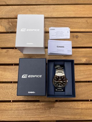 Reloj Casio Edifice Plata y Marrón