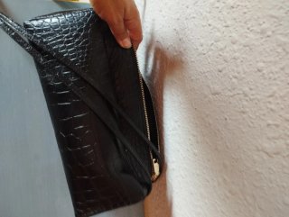 Bolso negro piel cocodrilo