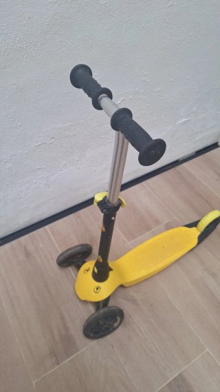 Patinete 3 Ruedas Amarillo