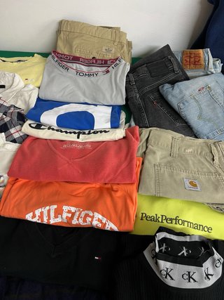 Lotto 30 pezzi abbigliamento firmato