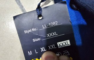 Pantaloncino sportivo blu con logo