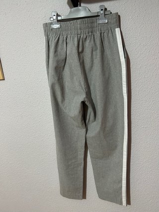 Pantalón chino gris talla S Stradivarius