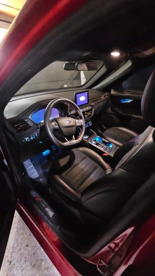 Ford kuga st line x 4x4 automático