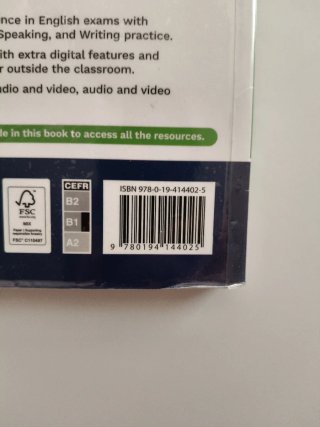 English File 5th Edition B1. Student's Book and...