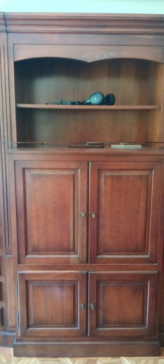 Mueble de salón madera maciza con vitrinas