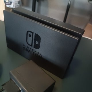 Nintendo Switch Completa + Funda Oficial