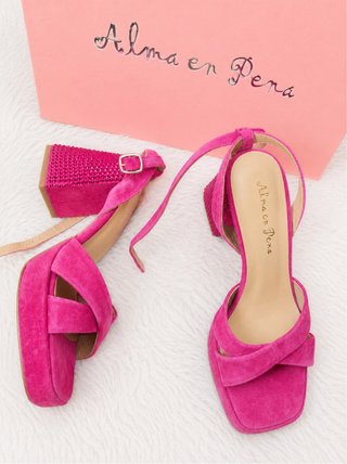 Sandalias Alma en Pena tacón plataforma fucsia