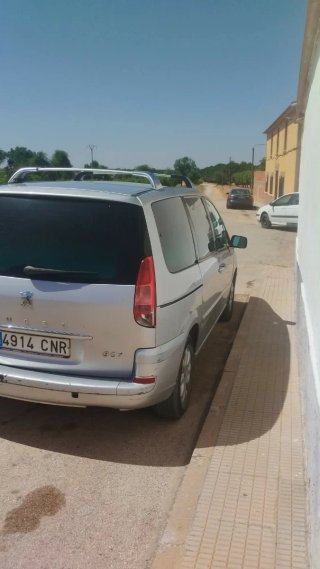 Peugeot 807 2004
