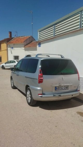 Peugeot 807 2004